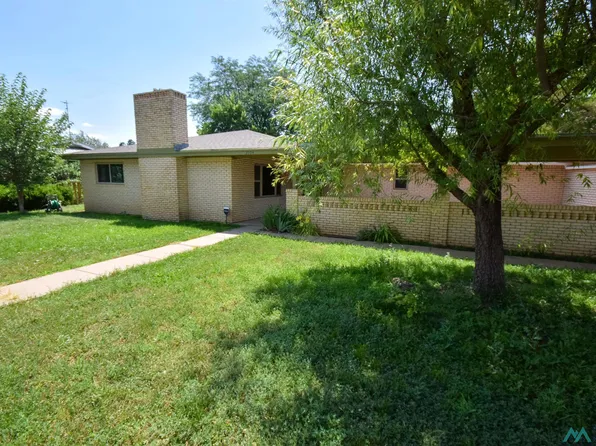 2104 S Avenue H, Portales, NM 88130