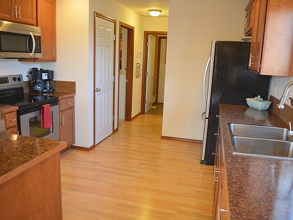 4th image of 8412 71st St NE