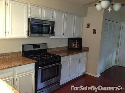 4th image of 225 Benton Ln