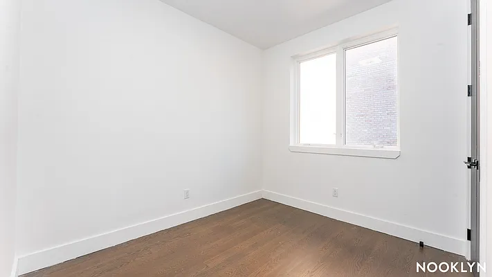 Rented by Nooklyn NYC LLC | media 4