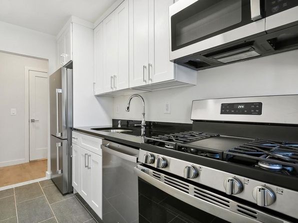 18 Palmer Ave APT 7