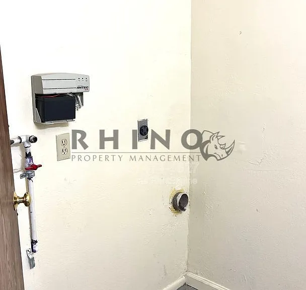 449 N 1465 W — Photo 7