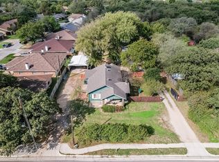 2424 Handley Dr, Fort Worth, TX 76112