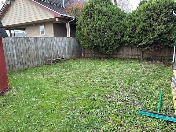 4th image of 649 Colorado Ave
