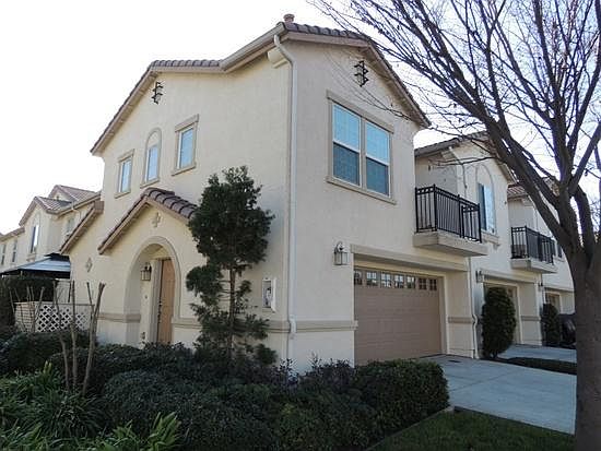 1st image of 3301 N Park Dr Unit 1212