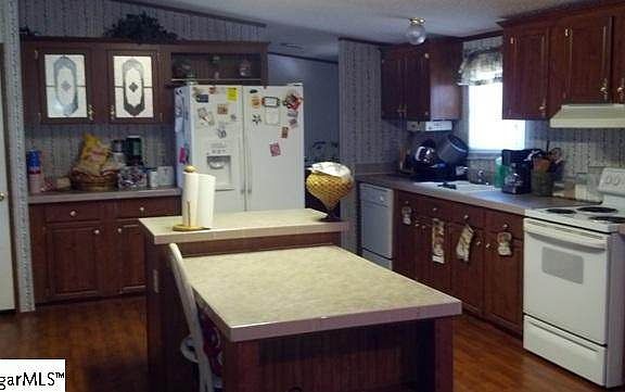 2nd image of 4 Owens Meadow Ct