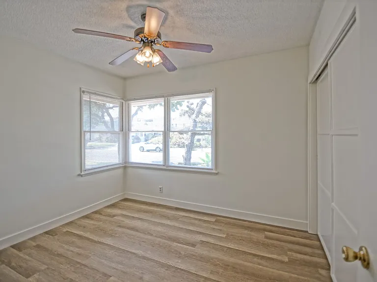5512 Wiseburn St — Photo 31
