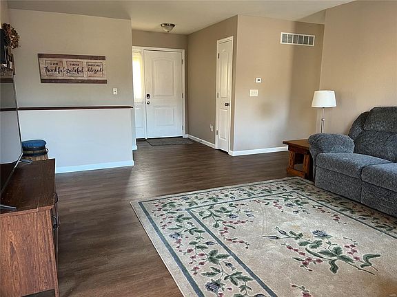 4th image of 311 Hawks Perch Pl