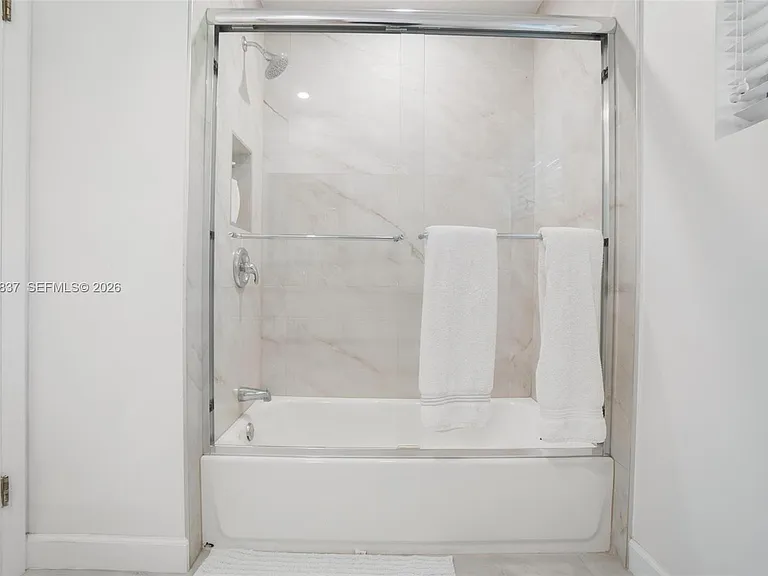 412 Gerona Ave — Photo 22