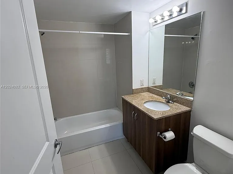 601 NE 23rd St #804 — Photo 16