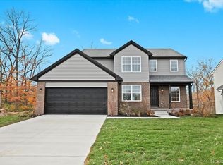 20555 Angling St, Livonia, MI 48152