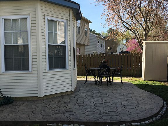 5th image of 214 Judith Cir