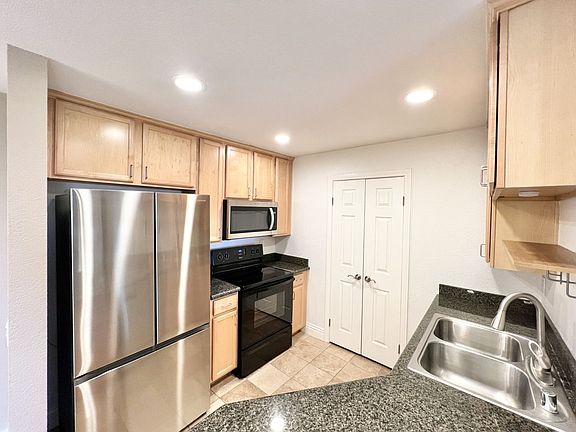 2nd image of 2380 Del Mar Way Unit 302