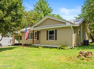 213 N Woodlawn St, Irvington, KY 40146