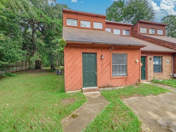 3rd image of 2310 Hartsfield Way