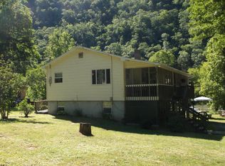 1235 Doc Fox Rd, Forest Hill, WV 24935