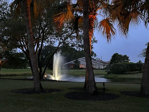 3rd image of 2717 SW Egret Pond Cir