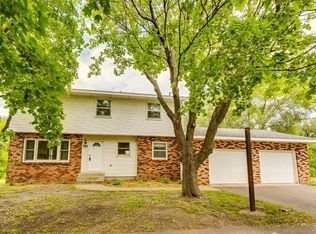 5464 Hodgson Rd, Saint Paul, MN 55126