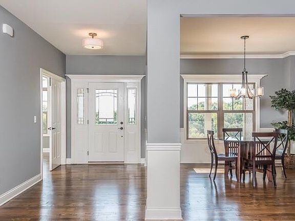 4th image of 123 Whispering Pines Dr