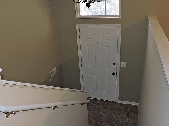 2nd image of 816 Cherry Creek Dr