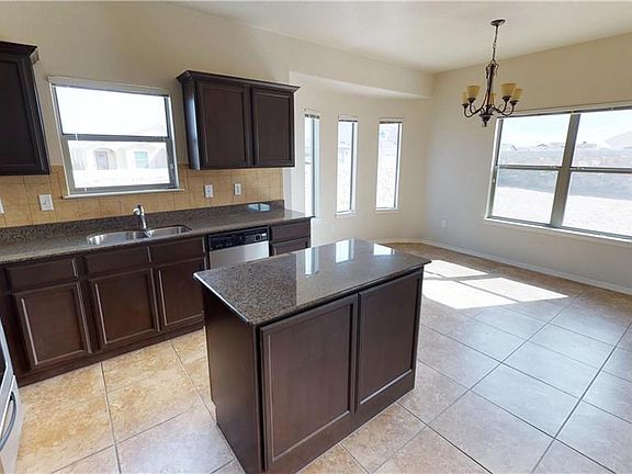 4th image of 14294 Hacienda Rock Dr