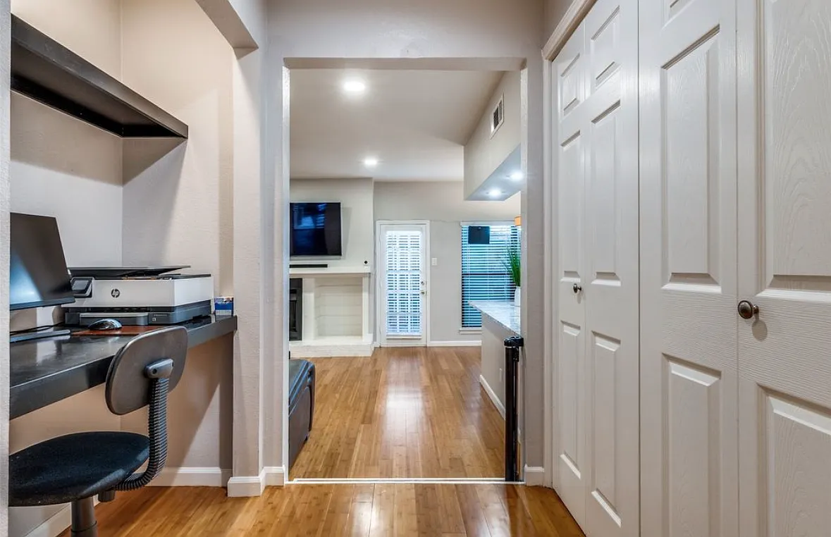 1 bed, 863 sqft, $1,750 — Photo 2