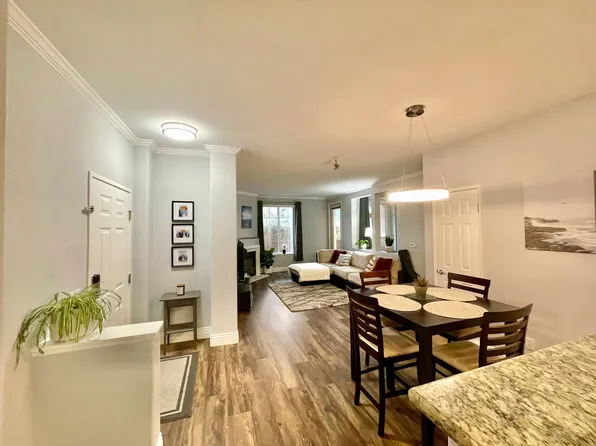 12376 Carmel Country Rd #J101, San Diego, CA 92130