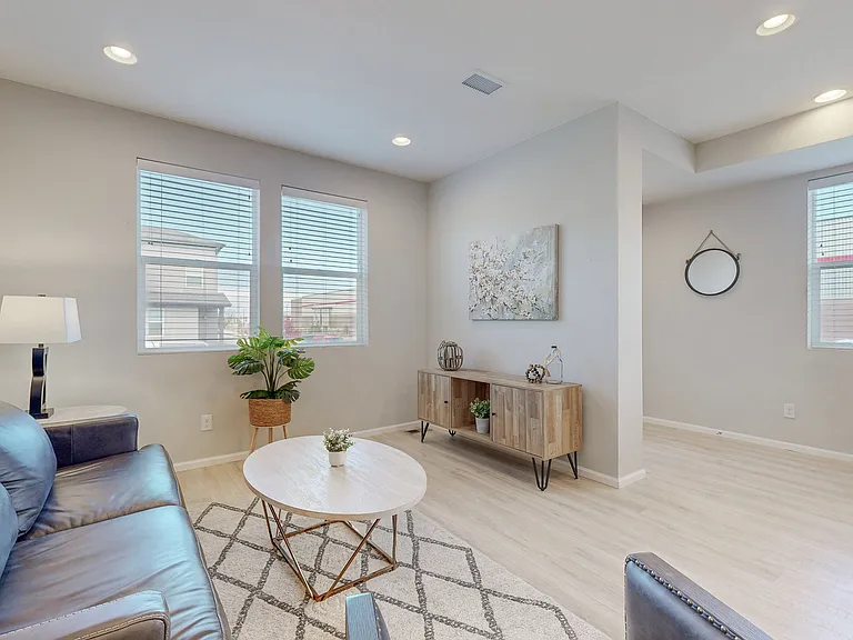 16296 E 47th Pl — Photo 9