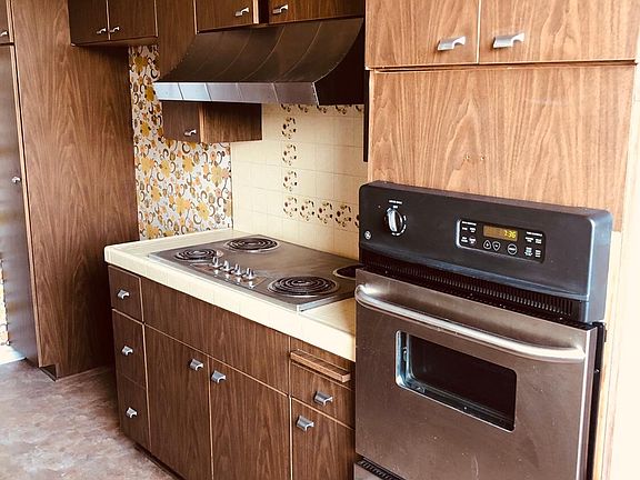 5th image of 812 S Bedford St APT 303