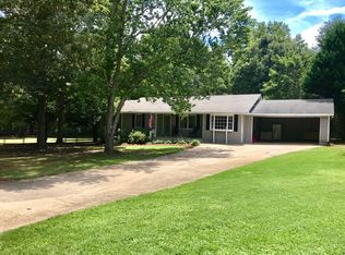 1070 Osceola Ct, Bogart, GA 30622