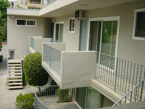4th image of 1122 Cordova St APT 7