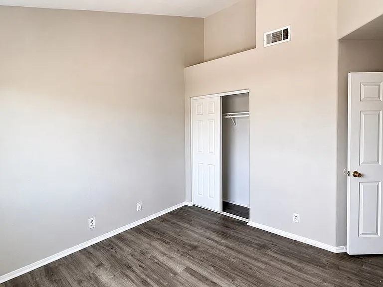 14714 S Budlong Ave #4 — Photo 24