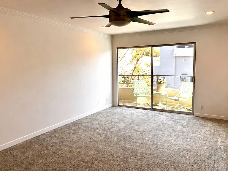 1221 N Kings Rd #301 — Photo 10
