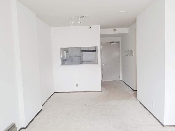 4th image of 300 3rd St APT 1103