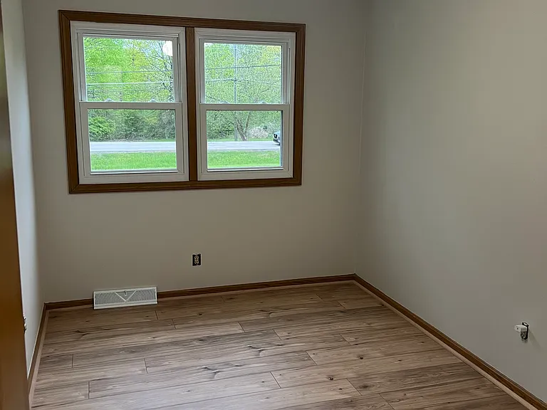 8335 Shepard Rd — Photo 17