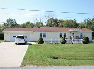 1160 Crestview Dr, Crestline, OH 44827