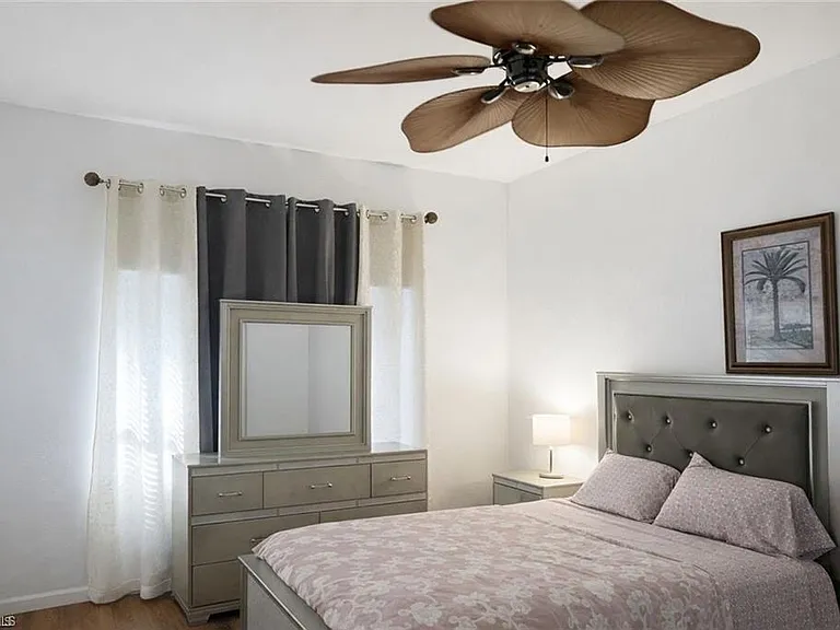 10710 San Tropez Cir — Photo 4