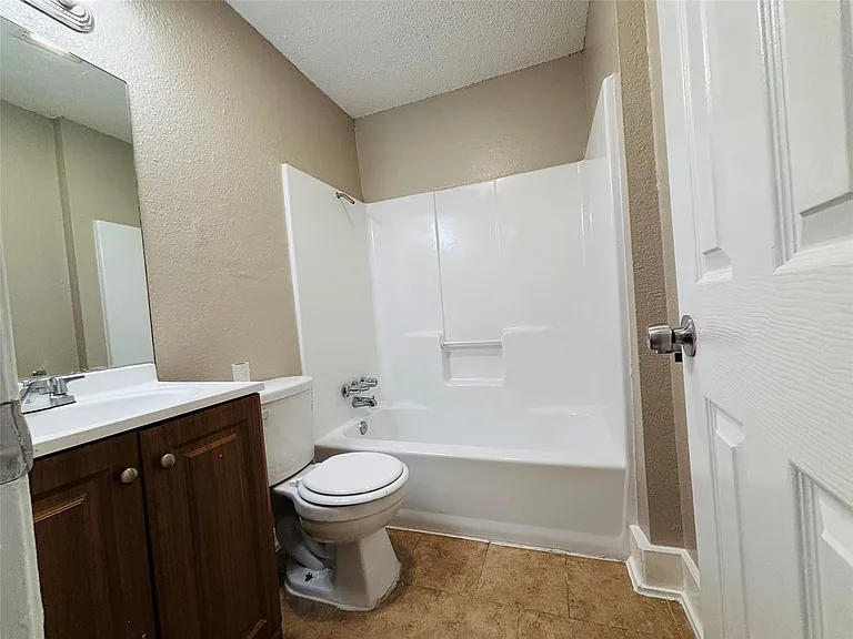10010 Brownie Dr #D — Photo 9