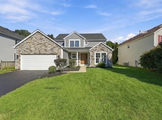 1818 Pebblestone Dr, Romeoville, IL 60446