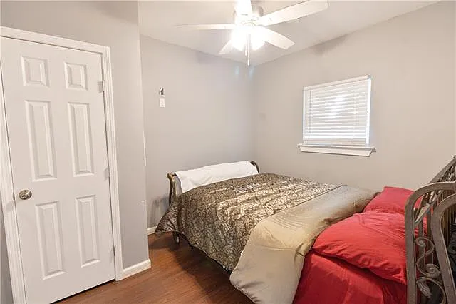 339 NW 2nd St — Photo 12