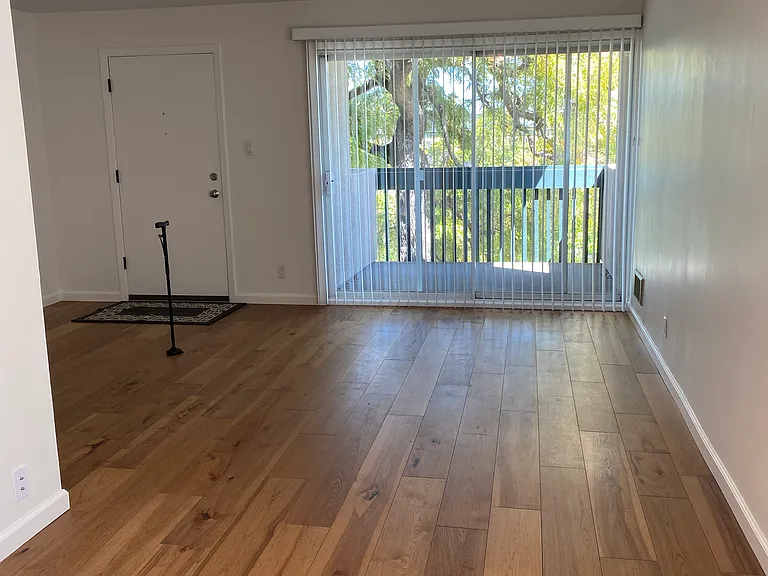 645 Rollins Rd #2 — Photo 11