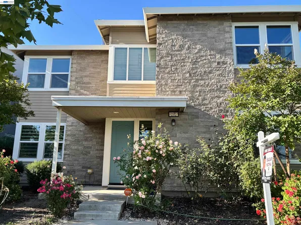 232 E Ramsey Dr, Mountain House, CA 95391