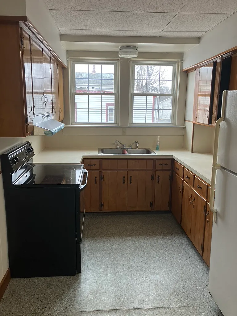 2 bed, $1,950 — Photo 1