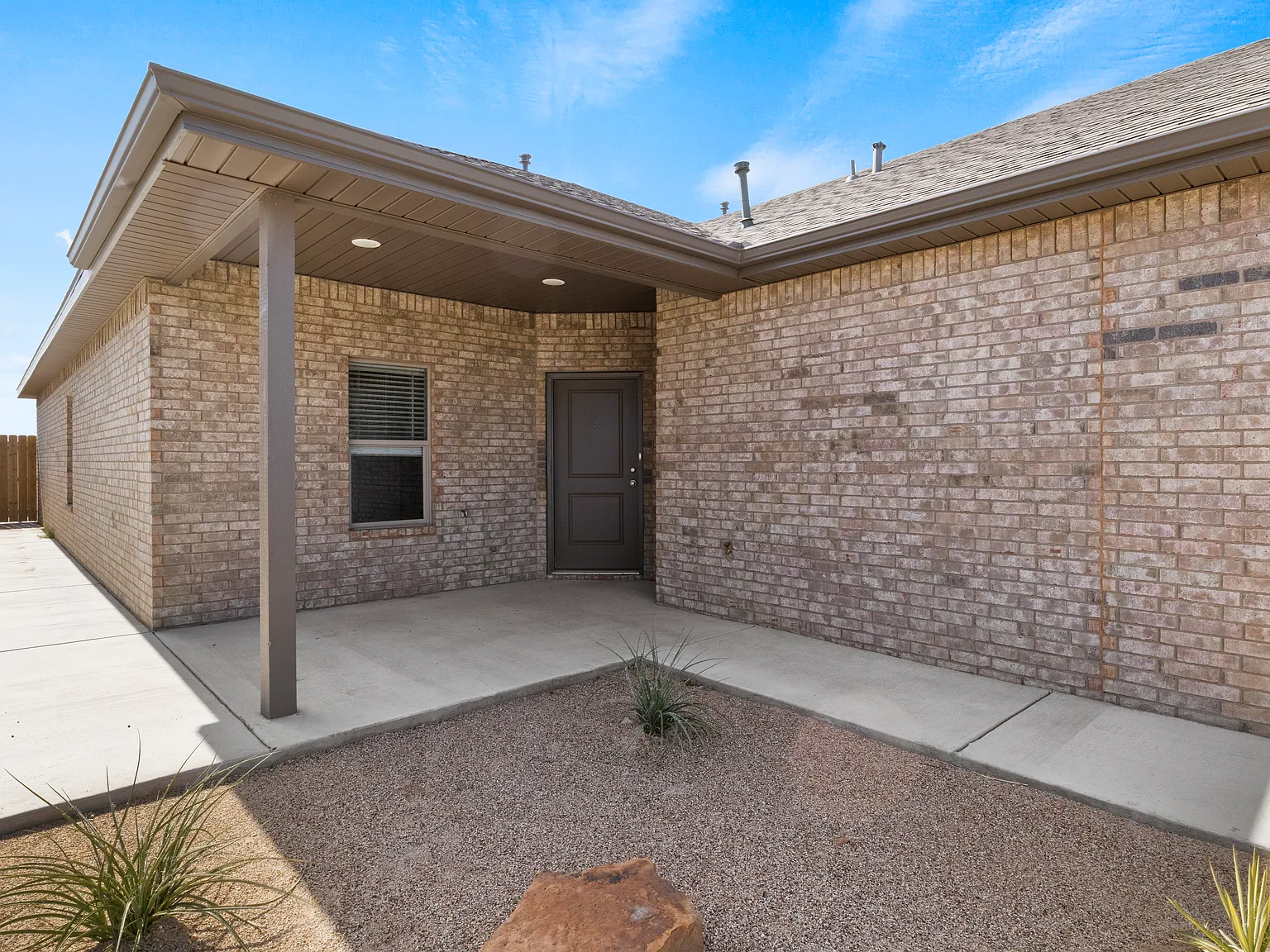 3 bed, 1541 sqft, $1,650 — Photo 3