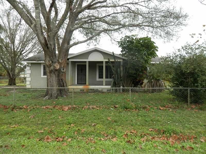 1st image of 8216 101st Ct