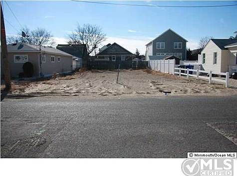 2nd image of 309 6th Ave