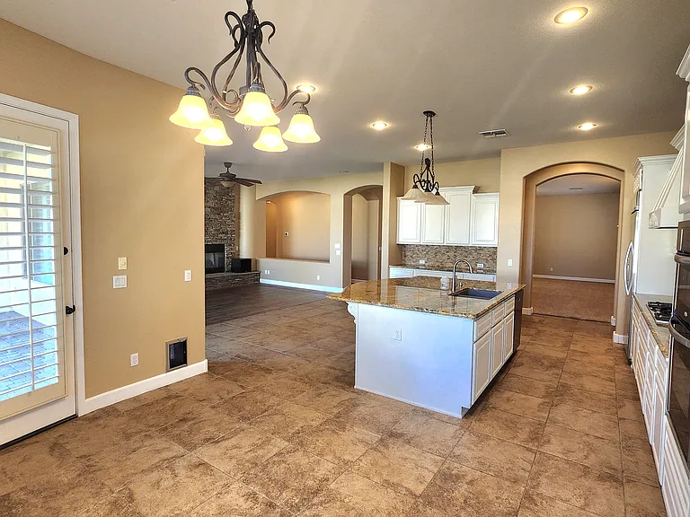 3840 E San Mateo Way — Photo 8