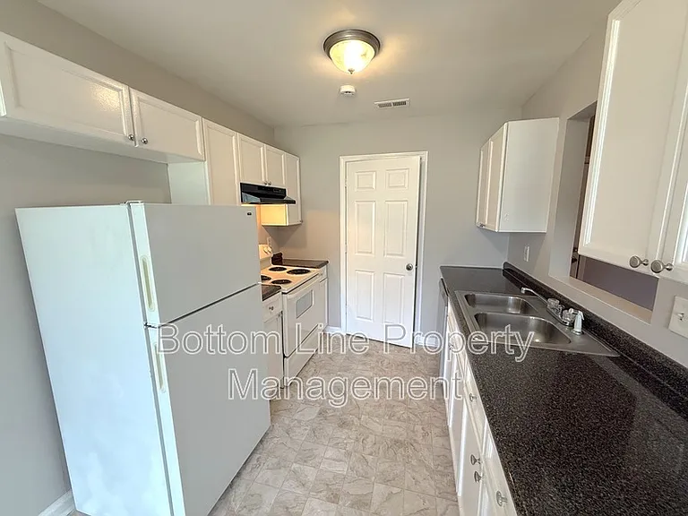 5503 Windy Valley Dr — Photo 5