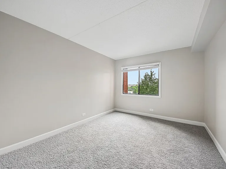 Bright and spacious bedroom