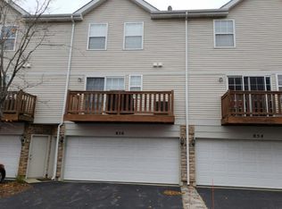 856 S Insignia Ct, Palatine, IL 60067
